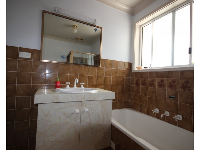 2/4 Stanley Street, Forster NSW 2428