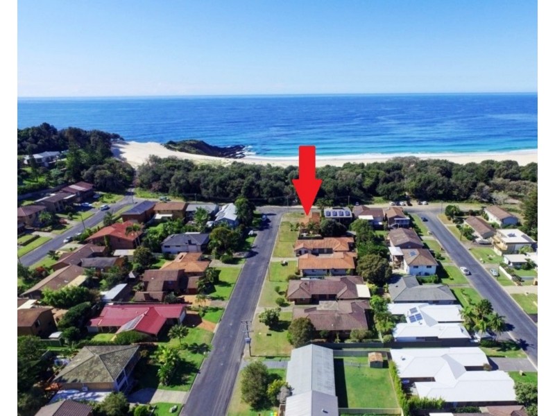 9 Surfriders Promenade, Forster NSW 2428