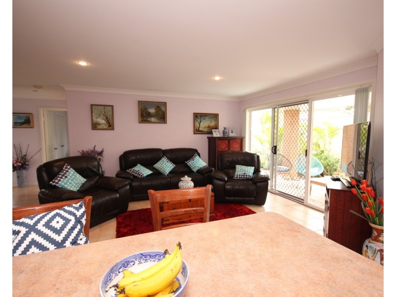 1 Robina Grove, Forster NSW 2428