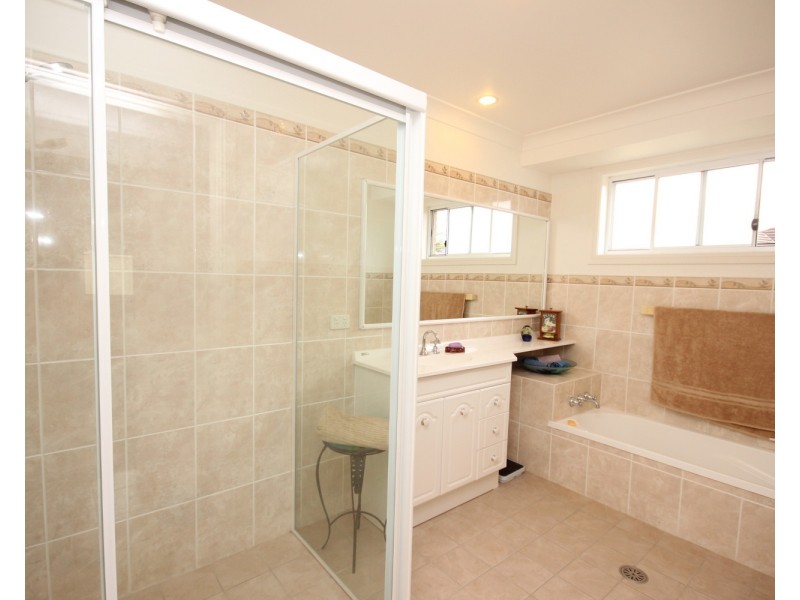 1 Robina Grove, Forster NSW 2428
