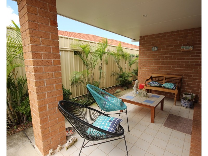 1 Robina Grove, Forster NSW 2428