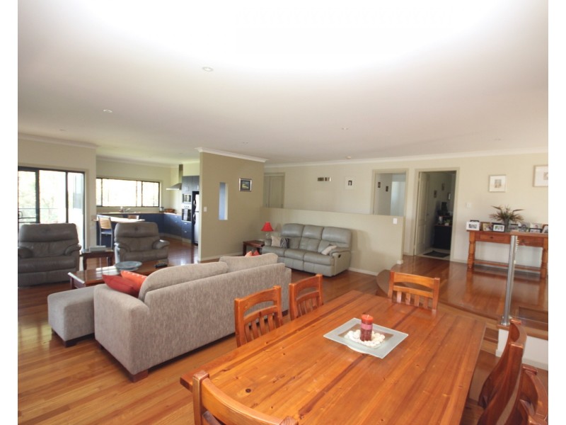 21 Headland Drive, Hallidays Point NSW 2430