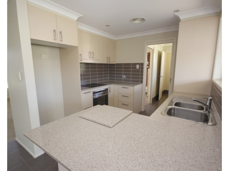 32 Mills Parade, Tuncurry NSW 2428