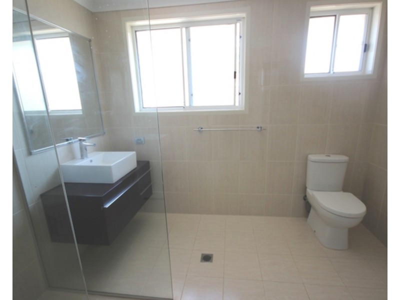 32 Mills Parade, Tuncurry NSW 2428