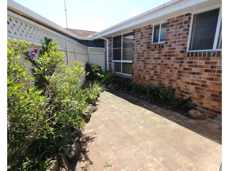 32 Mills Parade, Tuncurry NSW 2428