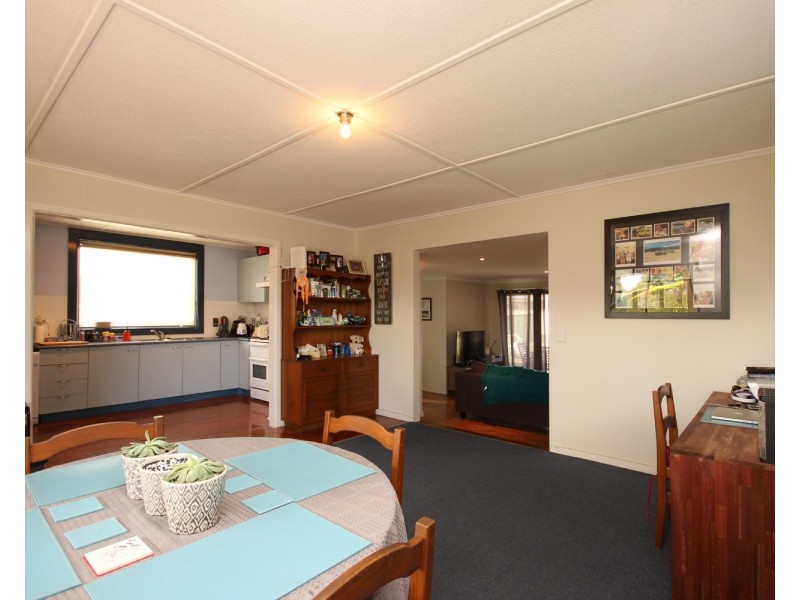 216 The Lakes Way, Tuncurry NSW 2428