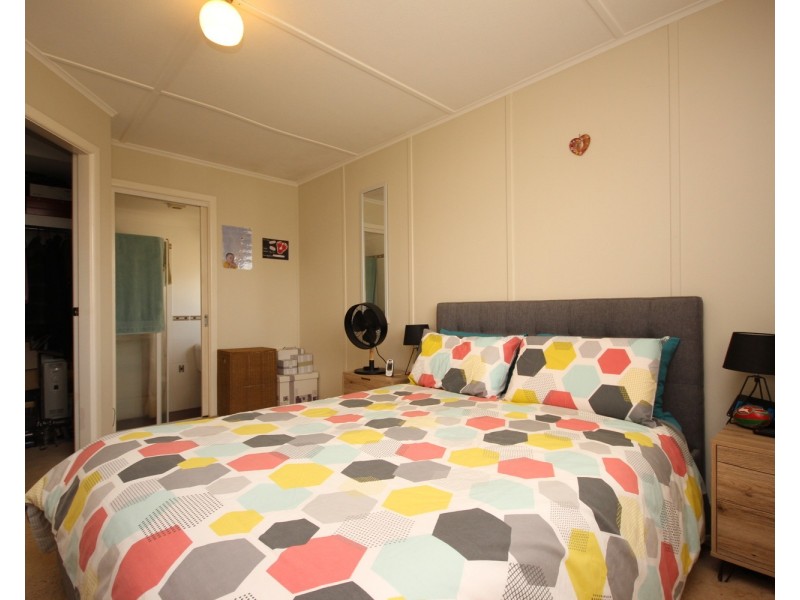 216 The Lakes Way, Tuncurry NSW 2428