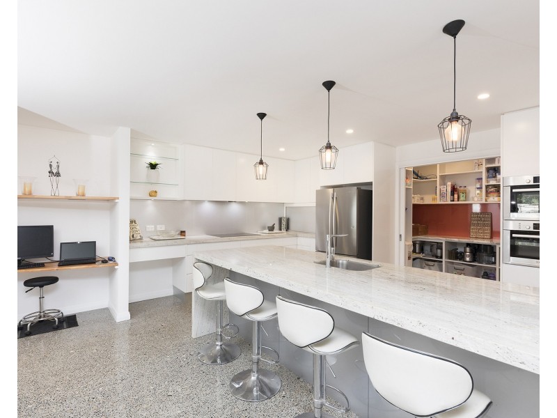 21 Woodlands Drive, Hallidays Point NSW 2430