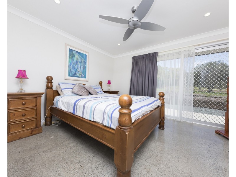 21 Woodlands Drive, Hallidays Point NSW 2430