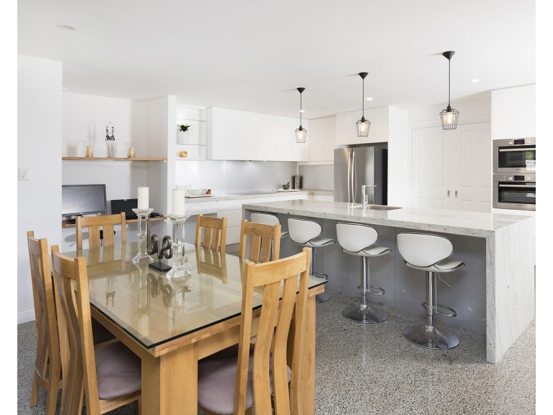 21 Woodlands Drive, Hallidays Point NSW 2430