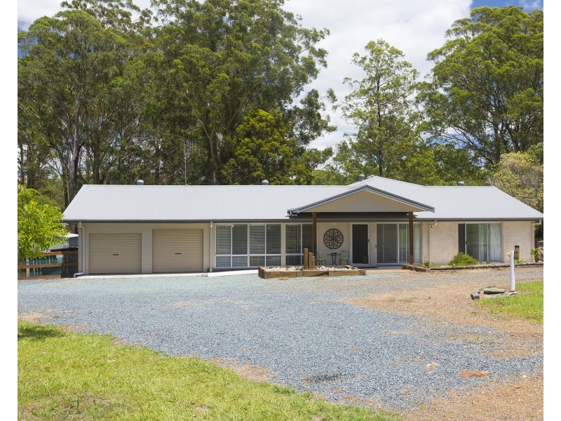 21 Woodlands Drive, Hallidays Point NSW 2430