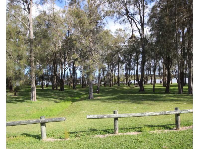 60 Pipers Bay Drive, Forster NSW 2428