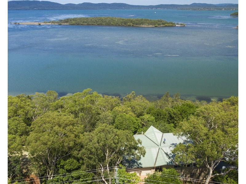 51 Green Point Drive, Green Point NSW 2428