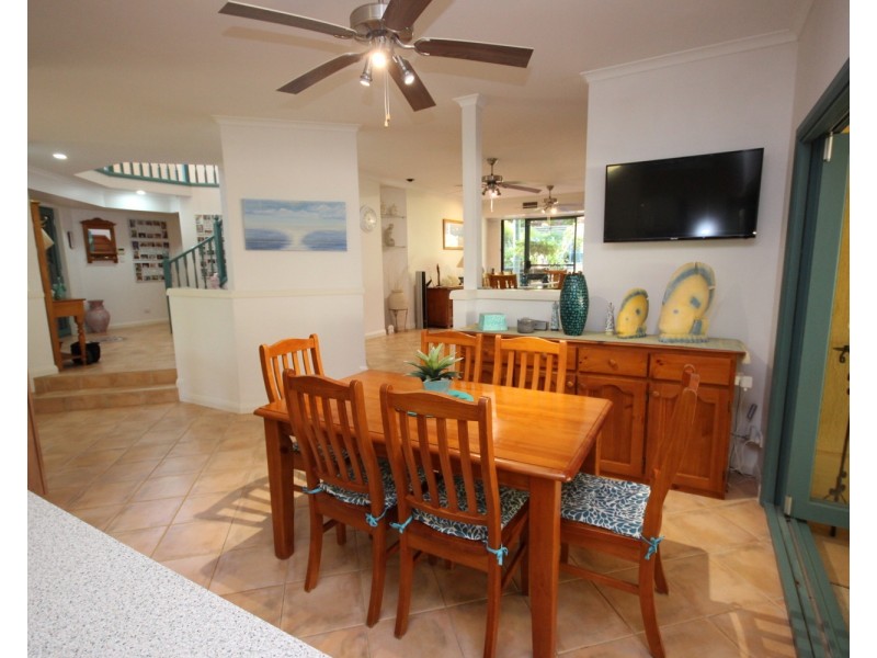 15 Hilltop Parkway, Tallwoods Village NSW 2430