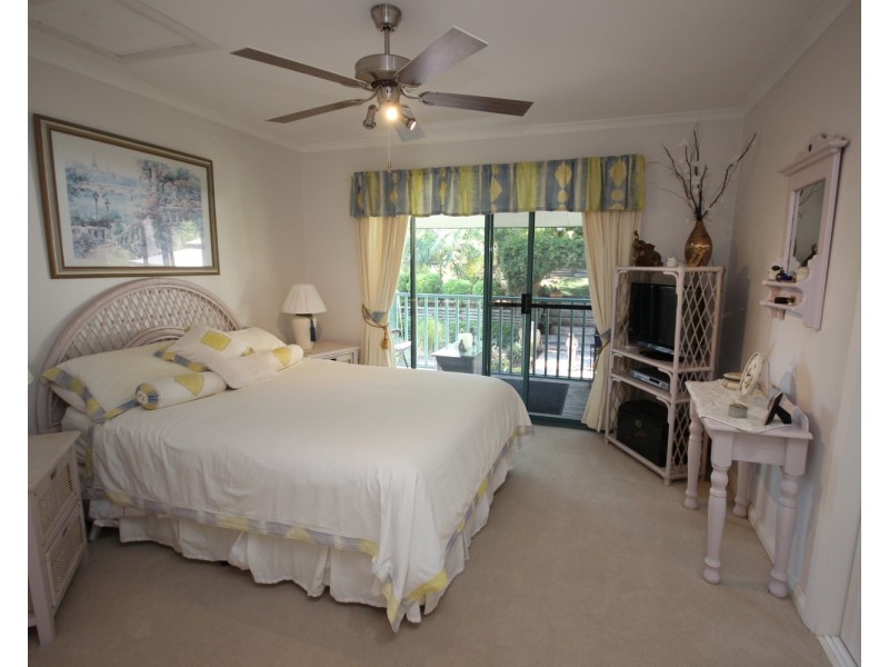 15 Hilltop Parkway, Tallwoods Village NSW 2430