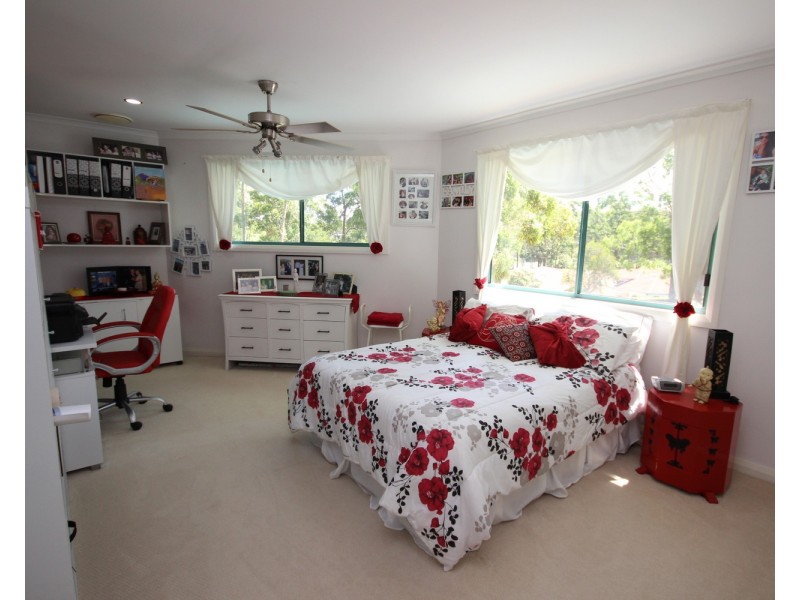 15 Hilltop Parkway, Tallwoods Village NSW 2430