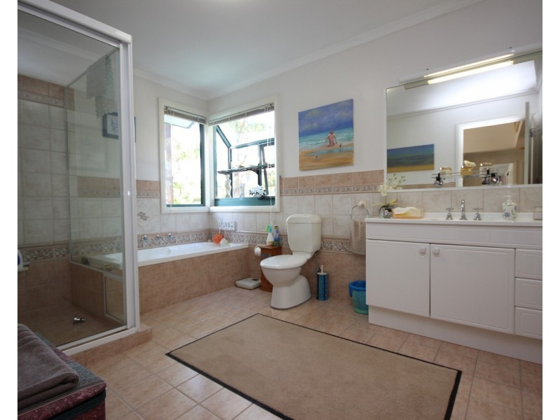 15 Hilltop Parkway, Tallwoods Village NSW 2430