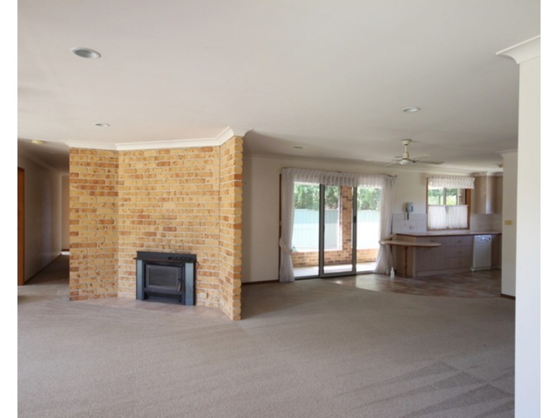 18 Greenview Close, Forster NSW 2428