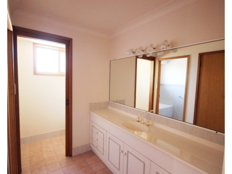 18 Greenview Close, Forster NSW 2428