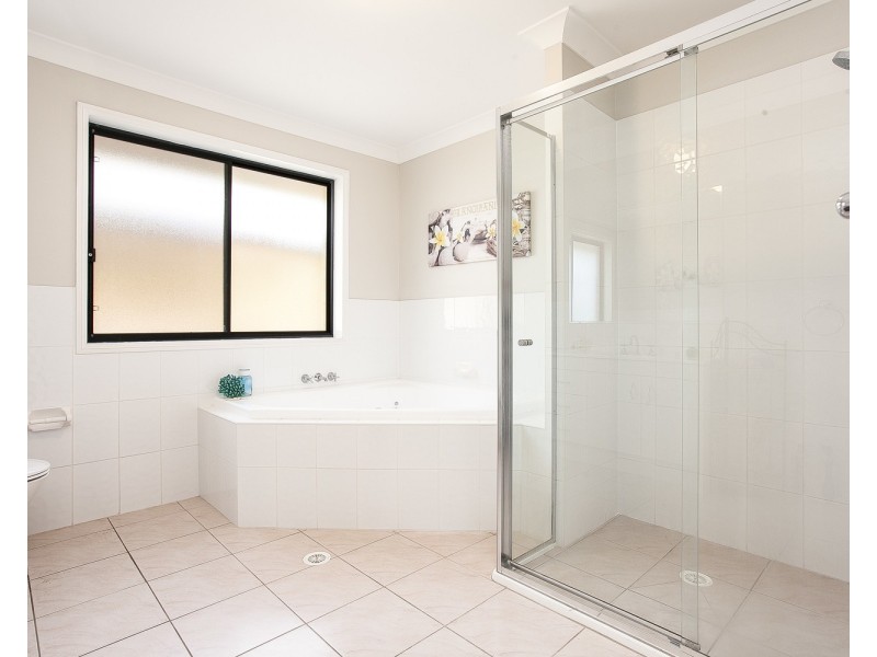 6 Laurina Drive, Darawank NSW 2428