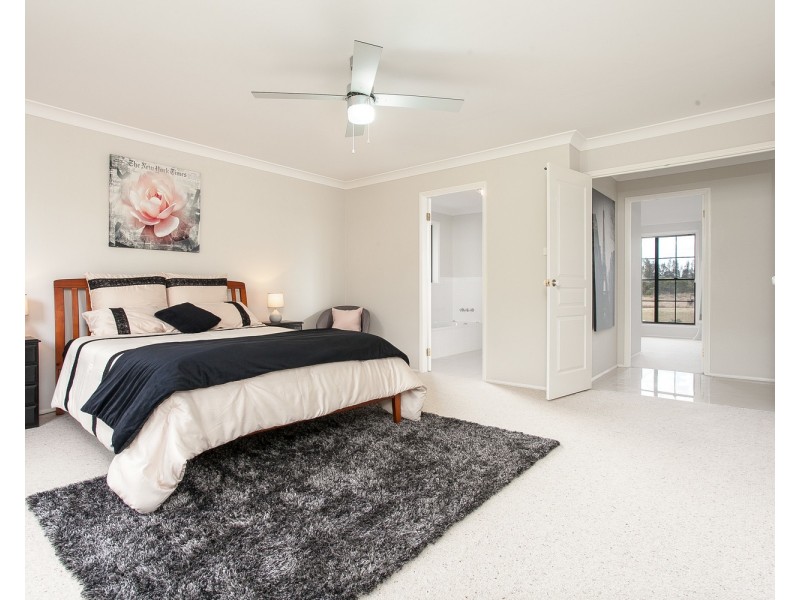 6 Laurina Drive, Darawank NSW 2428