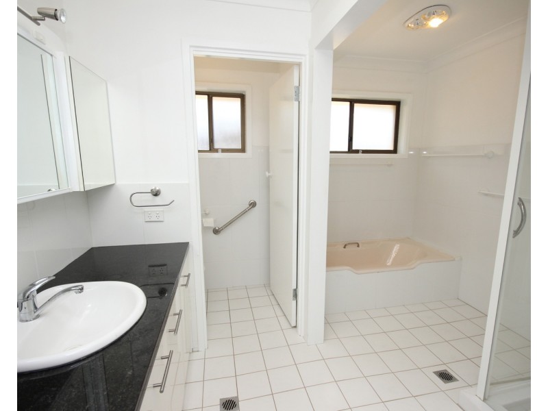 12 Treeview Place, Forster NSW 2428
