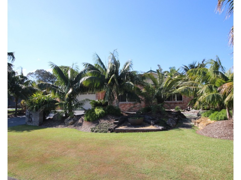 5 Livistona Drive, Forster NSW 2428