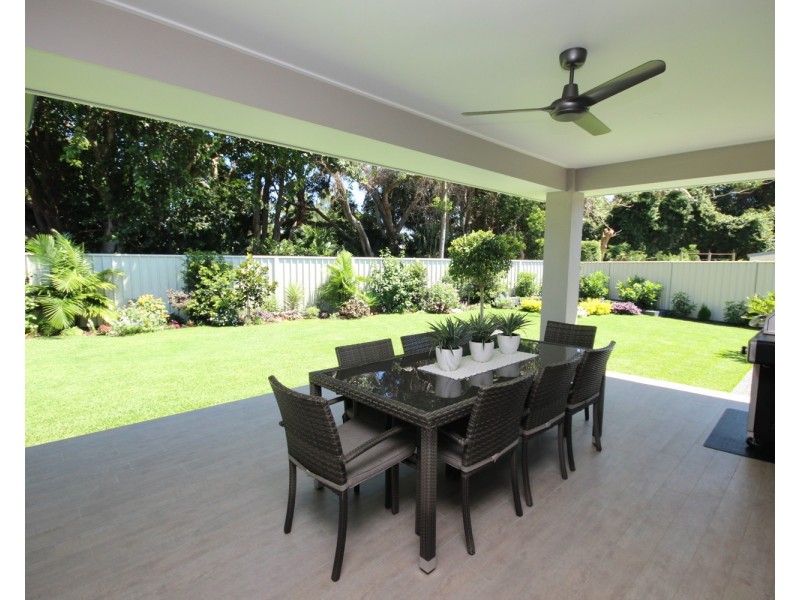 23 Fig Tree Court, Forster NSW 2428