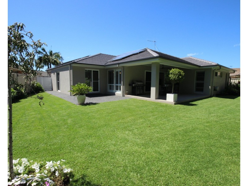 23 Fig Tree Court, Forster NSW 2428
