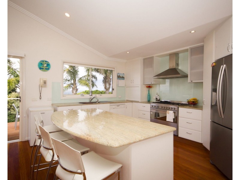 86 Lakeview Crescent, Forster NSW 2428