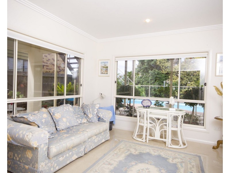 86 Lakeview Crescent, Forster NSW 2428