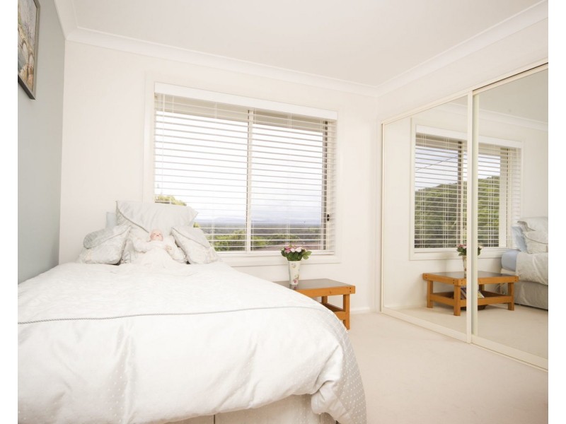 86 Lakeview Crescent, Forster NSW 2428