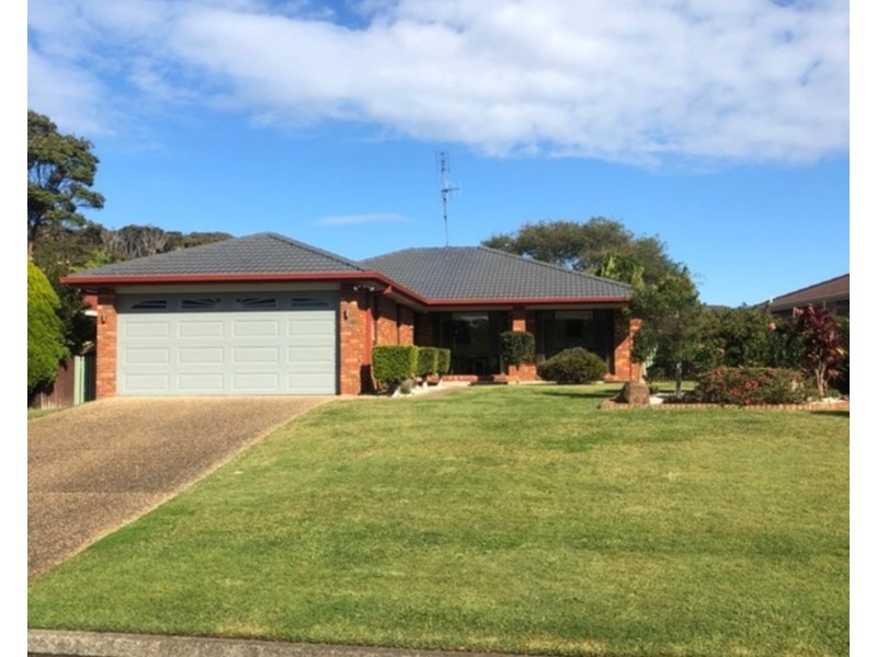 24 Kentia Drive, Forster NSW 2428