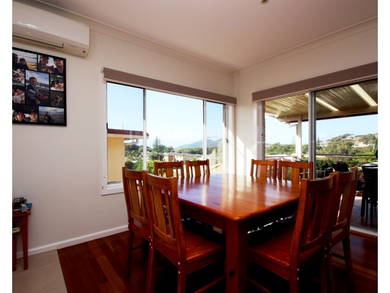 22 Colliton Parade, Forster NSW 2428