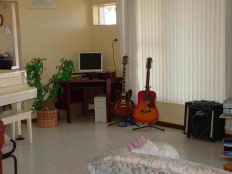 37 Princess Mary Street, Beacon Hill NSW 2100