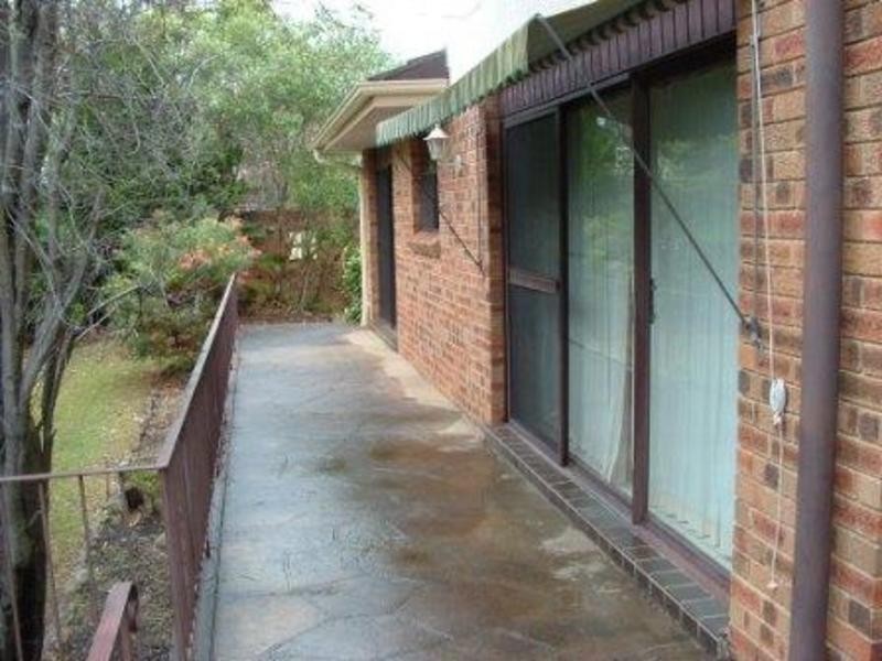 6 Hal Hammond Place, Belrose NSW 2085