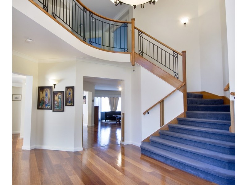 11 Lindrum (Lord St) Street, Belrose NSW 2085