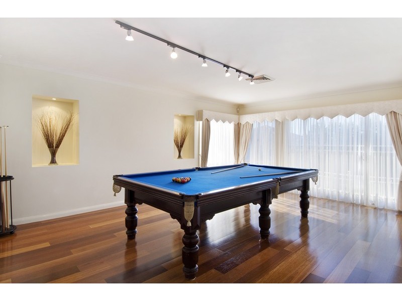 11 Lindrum (Lord St) Street, Belrose NSW 2085