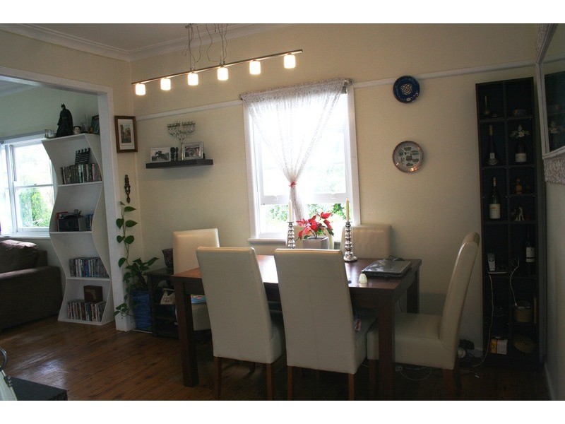 24 Woodlands Road, Forestville NSW 2087