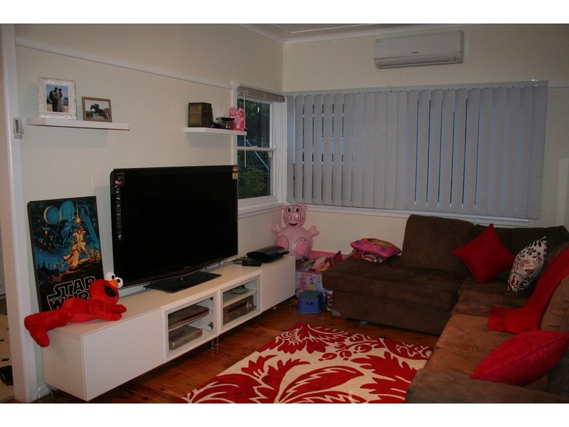 24 Woodlands Road, Forestville NSW 2087