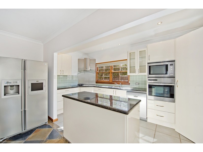 87 Consul North Road, Narraweena NSW 2099