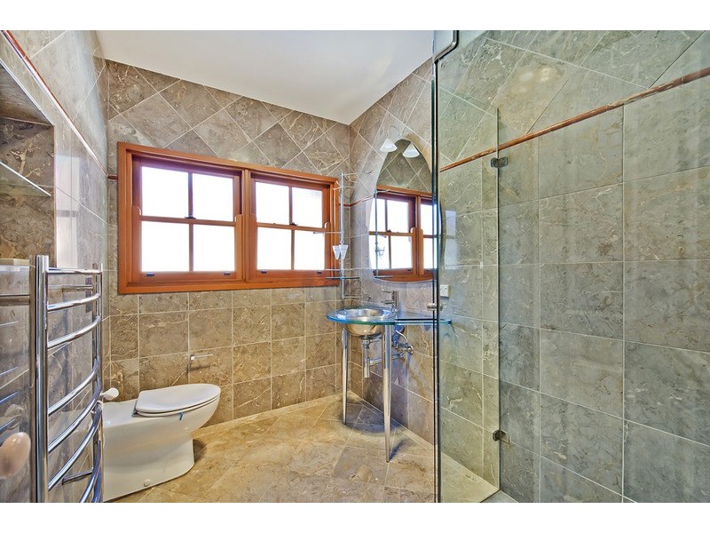 87 Consul North Road, Narraweena NSW 2099