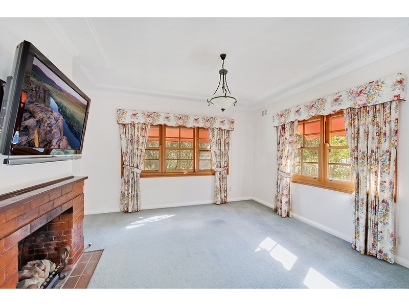 87 Consul North Road, Narraweena NSW 2099