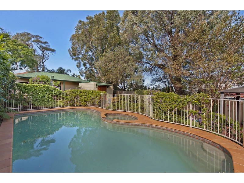 87 Consul North Road, Narraweena NSW 2099