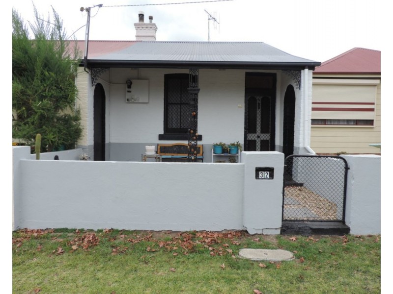 32 Wayo Street, Goulburn NSW 2580