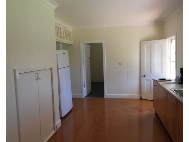 19 Court Street, Taralga NSW 2580