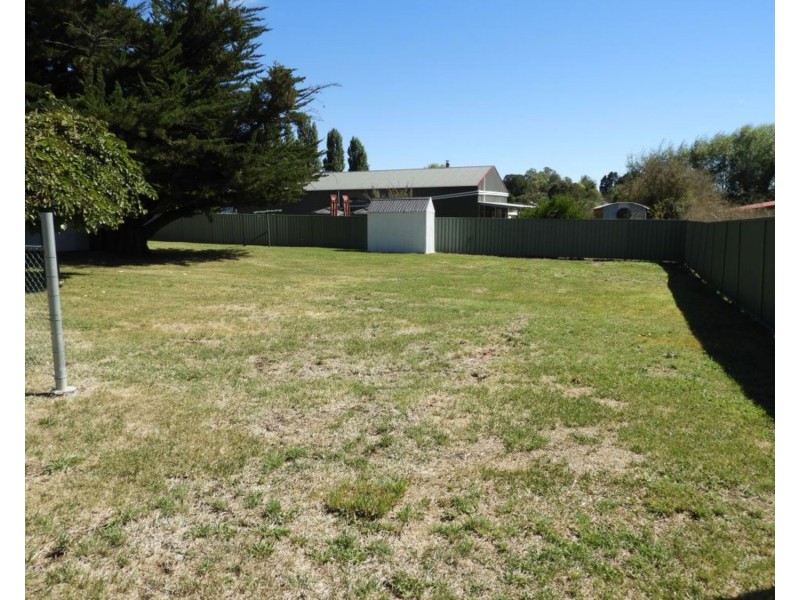 19 Court Street, Taralga NSW 2580