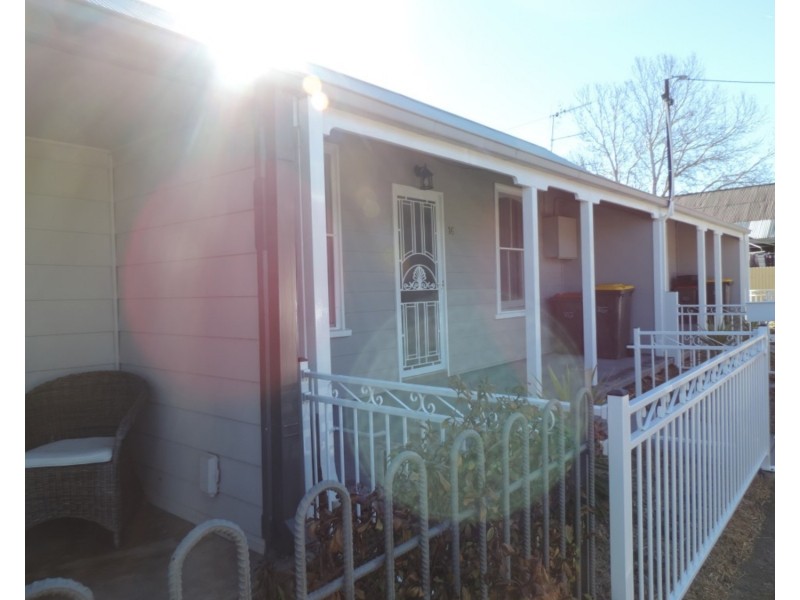 16 Craig Street, Goulburn NSW 2580