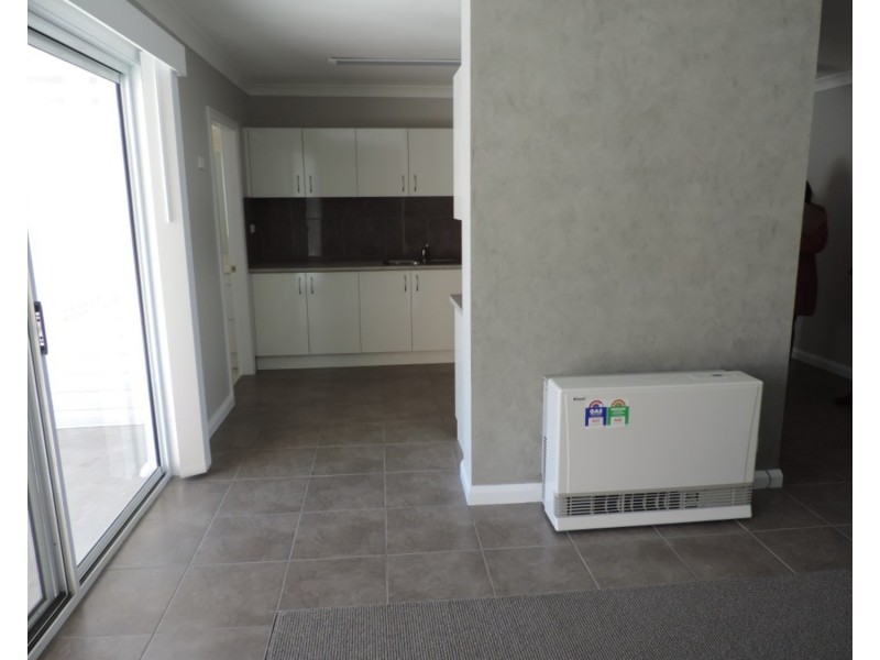 16 Craig Street, Goulburn NSW 2580