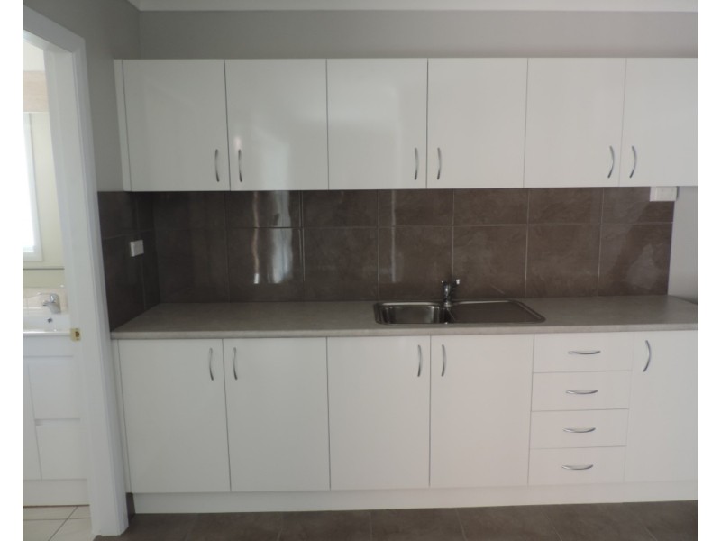 16 Craig Street, Goulburn NSW 2580